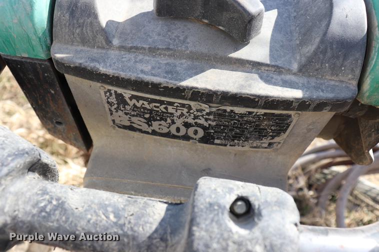 image for item EC9482 Concrete equipment