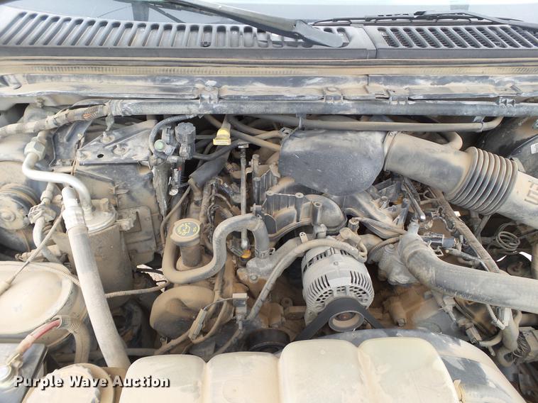 image for item EI9531 2000 Ford F250 Super Duty utility bed pickup truck