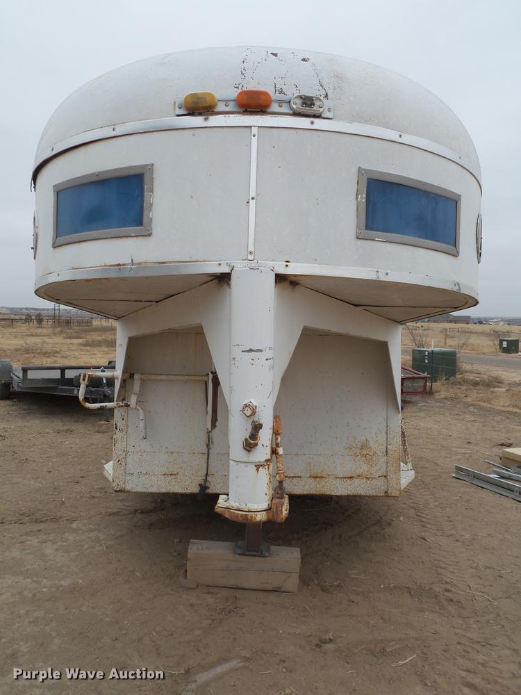 image for item EI9533 Shop built livestock trailer