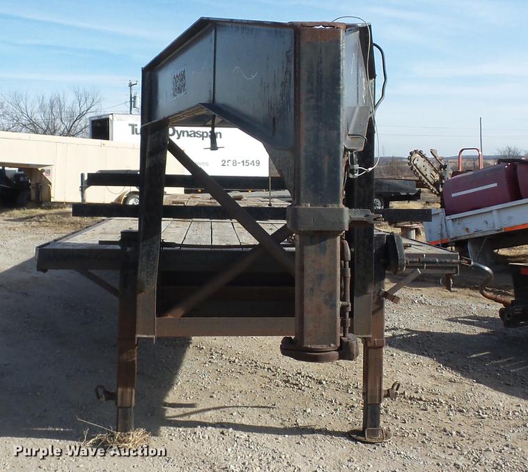 image for item EI9763 2003 Starlite 40TDGN flatbed trailer