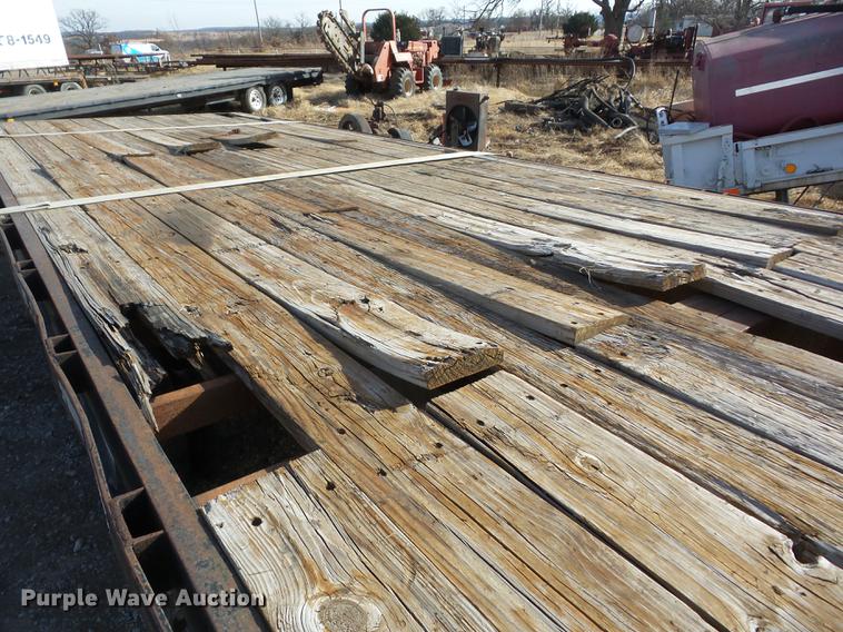 image for item EI9763 2003 Starlite 40TDGN flatbed trailer