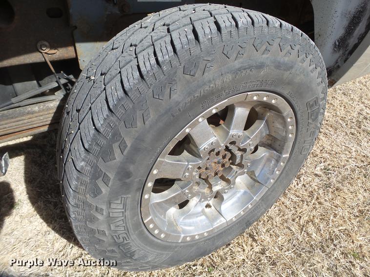 image for item EN9510 2007 Chevrolet Silverado 2500HD Crew Cab pickup truck