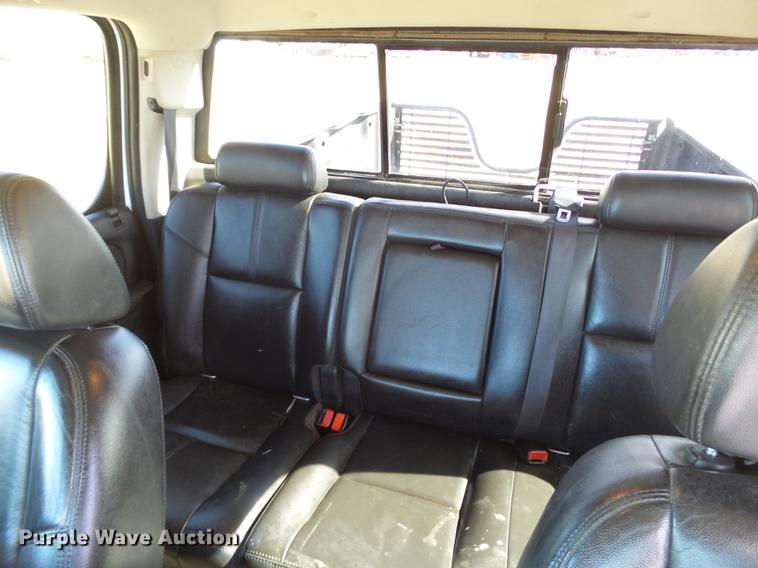 image for item EN9510 2007 Chevrolet Silverado 2500HD Crew Cab pickup truck