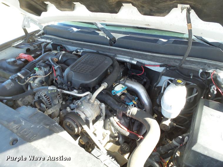 image for item EN9510 2007 Chevrolet Silverado 2500HD Crew Cab pickup truck