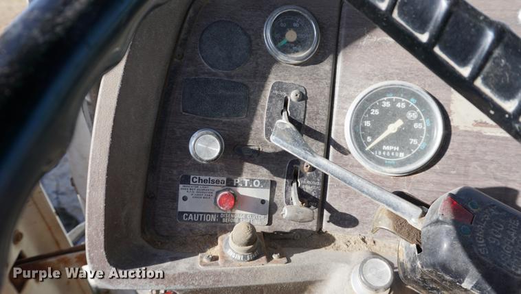 image for item DB0379 1986 Ford 9000 dump truck