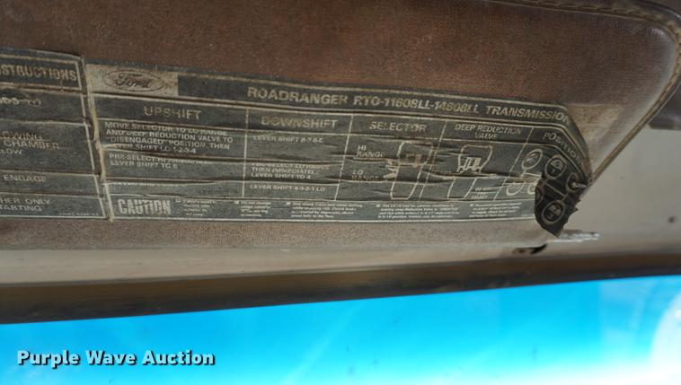 image for item DB0379 1986 Ford 9000 dump truck