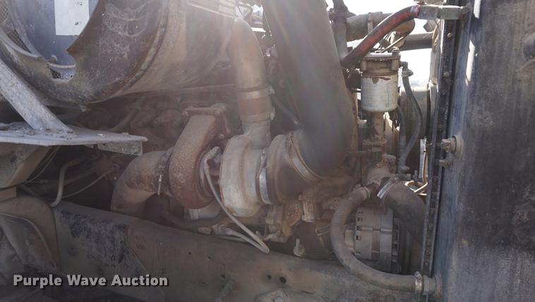 image for item DB0379 1986 Ford 9000 dump truck