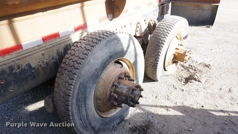 image for item DB0379 1986 Ford 9000 dump truck