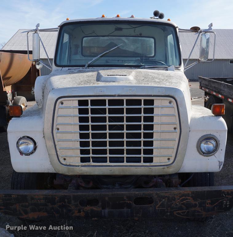 image for item DB0380 1973 Ford 9000 water truck