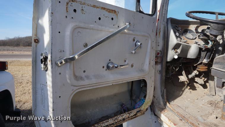 image for item DB0380 1973 Ford 9000 water truck