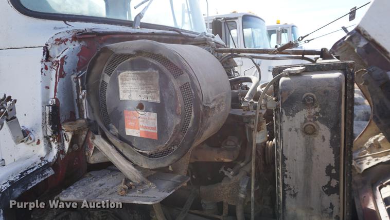 image for item DB0380 1973 Ford 9000 water truck