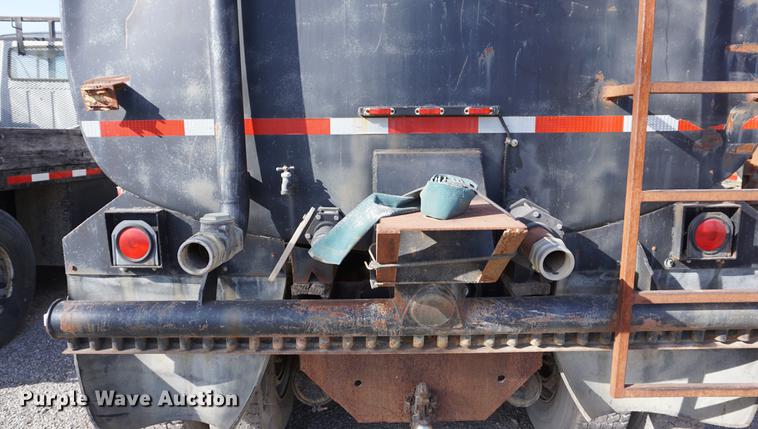 image for item DB0380 1973 Ford 9000 water truck