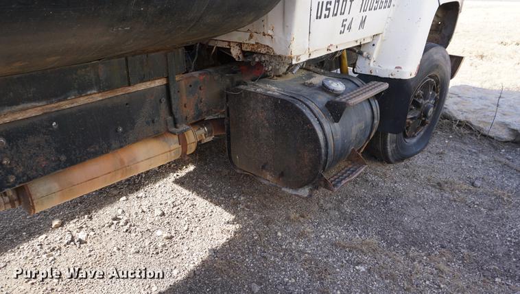 image for item DB0380 1973 Ford 9000 water truck