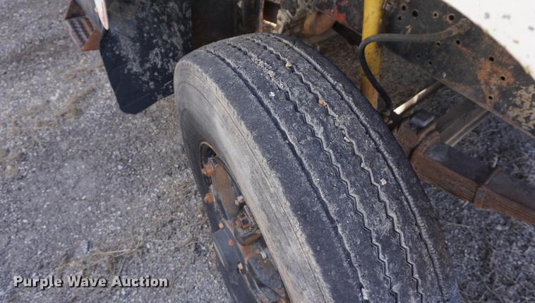 image for item DB0380 1973 Ford 9000 water truck