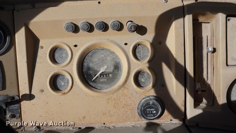 image for item DB0381 1981 Ford 8000 tank truck