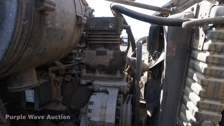 image for item DB0381 1981 Ford 8000 tank truck