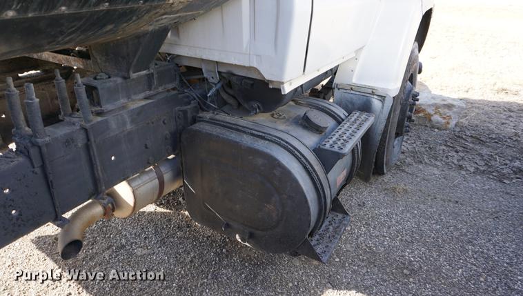 image for item DB0381 1981 Ford 8000 tank truck