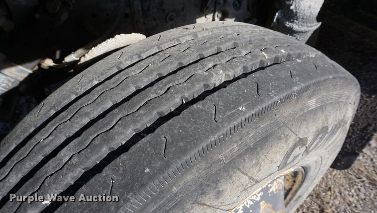 image for item DB0381 1981 Ford 8000 tank truck