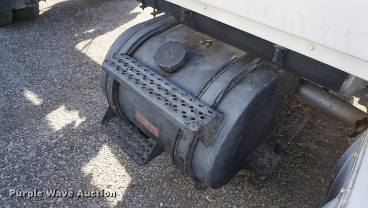 image for item DB0381 1981 Ford 8000 tank truck