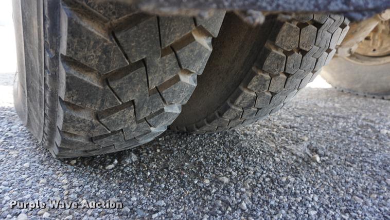 image for item DB0381 1981 Ford 8000 tank truck