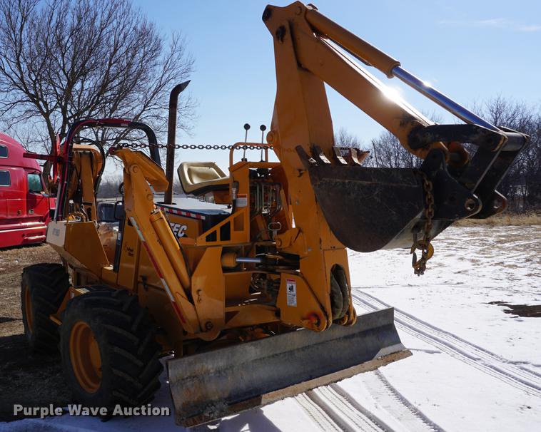 image for item DB0423 2006 Astec RT960 vibratory cable plow