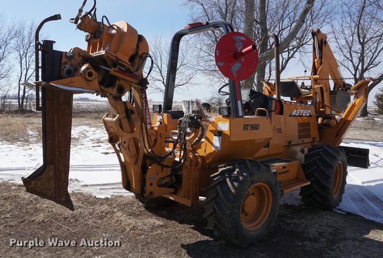 image for item DB0423 2006 Astec RT960 vibratory cable plow