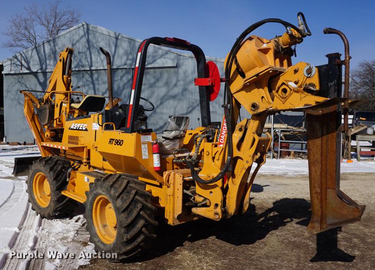 image for item DB0423 2006 Astec RT960 vibratory cable plow