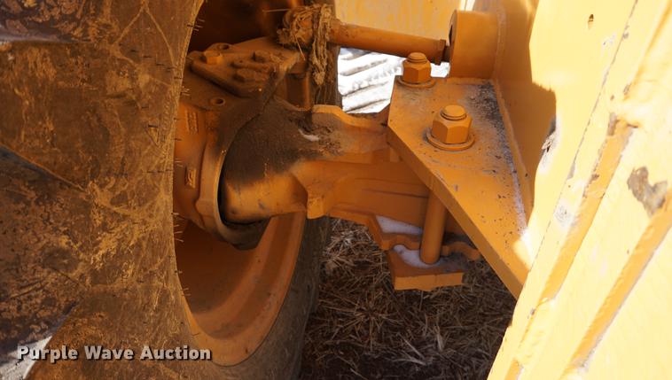 image for item DB0423 2006 Astec RT960 vibratory cable plow