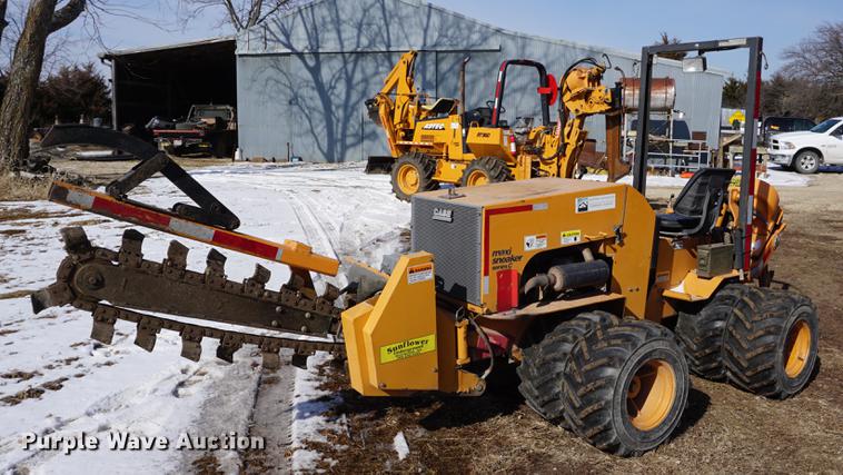 image for item DB0424 2002 Case Maxi Sneaker Series C vibratory cable plow