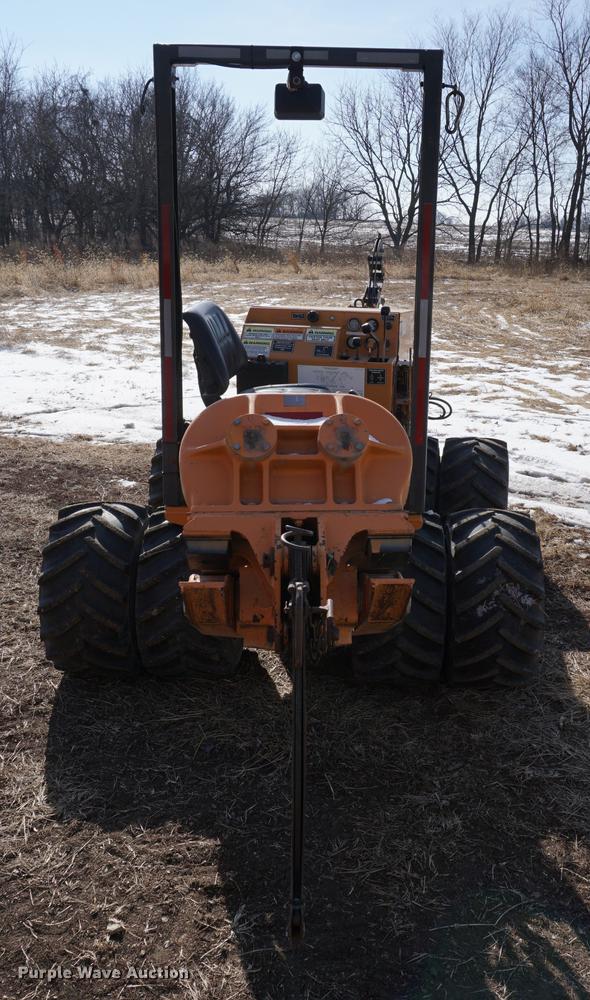 image for item DB0424 2002 Case Maxi Sneaker Series C vibratory cable plow