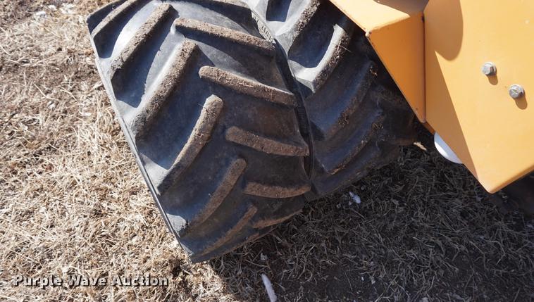 image for item DB0424 2002 Case Maxi Sneaker Series C vibratory cable plow