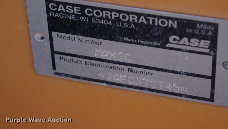 image for item DB0424 2002 Case Maxi Sneaker Series C vibratory cable plow