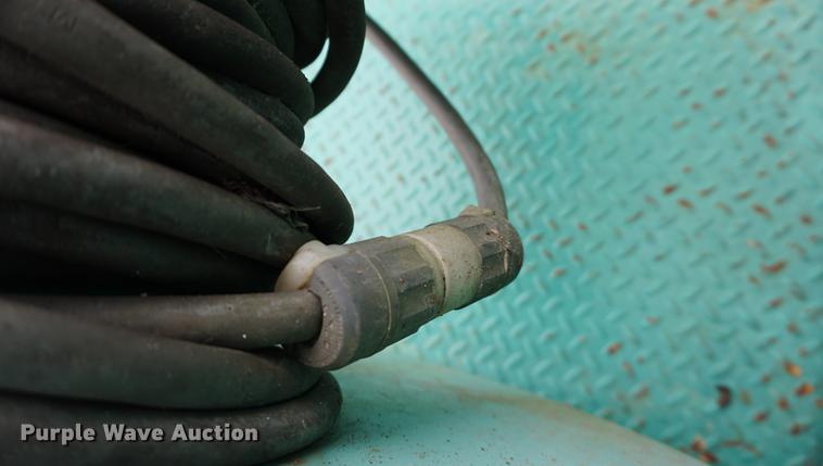 image for item DB0433 Onan 300 generator