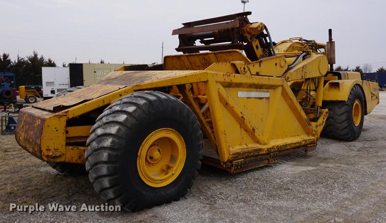 image for item DB0440 1973 John Deere JD860A elevating scraper