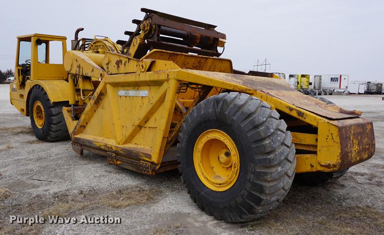 image for item DB0440 1973 John Deere JD860A elevating scraper