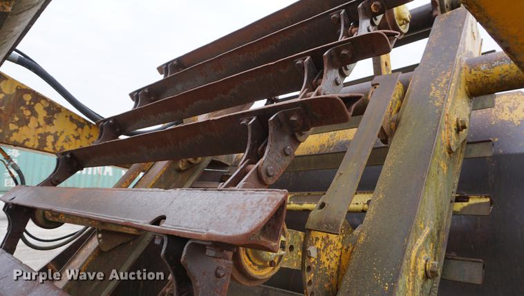 image for item DB0440 1973 John Deere JD860A elevating scraper