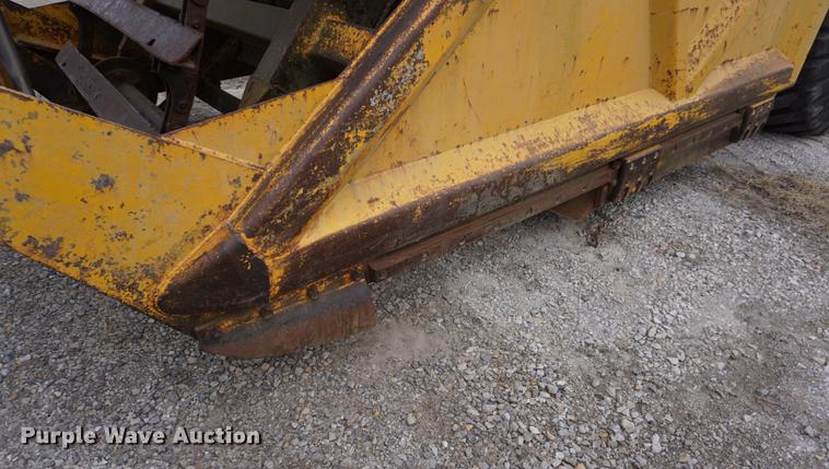 image for item DB0440 1973 John Deere JD860A elevating scraper