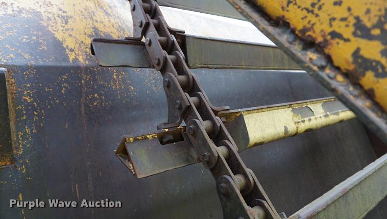 image for item DB0440 1973 John Deere JD860A elevating scraper