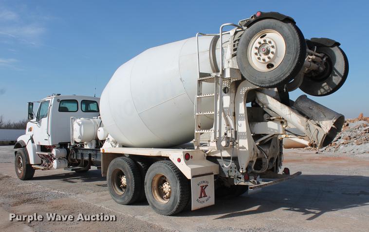 image for item DB5115 2002 Sterling L9500 ready mix truck