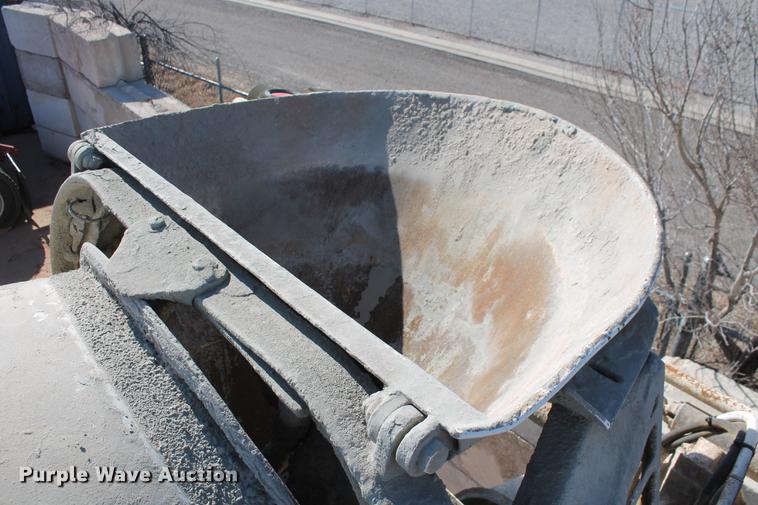 image for item DB5115 2002 Sterling L9500 ready mix truck