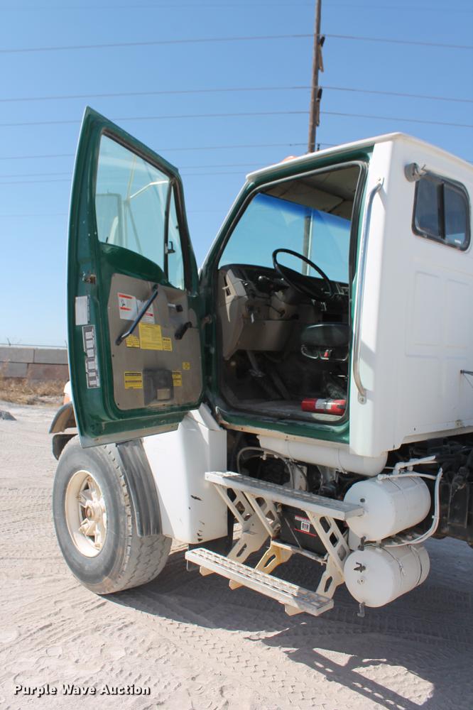 image for item DB5116 2002 Sterling L9500 ready mix truck