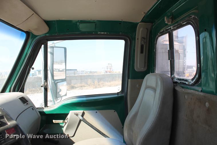 image for item DB5116 2002 Sterling L9500 ready mix truck