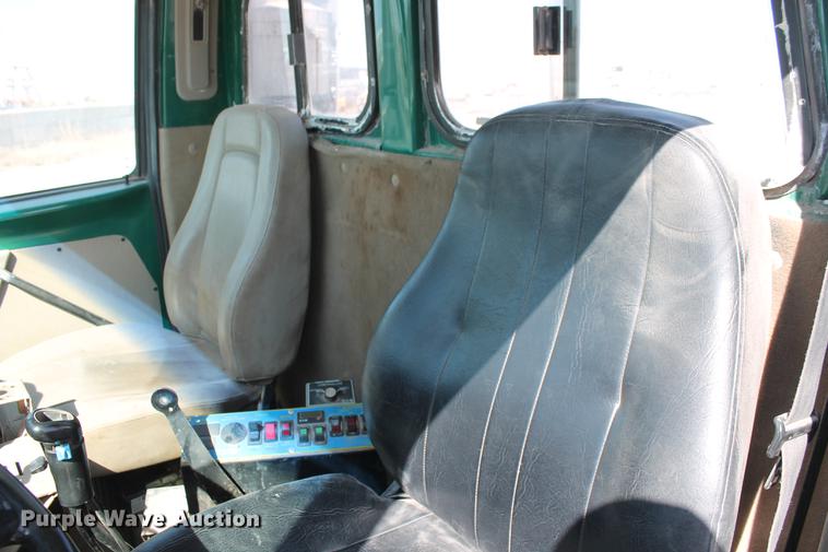 image for item DB5116 2002 Sterling L9500 ready mix truck