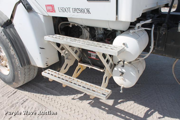 image for item DB5116 2002 Sterling L9500 ready mix truck