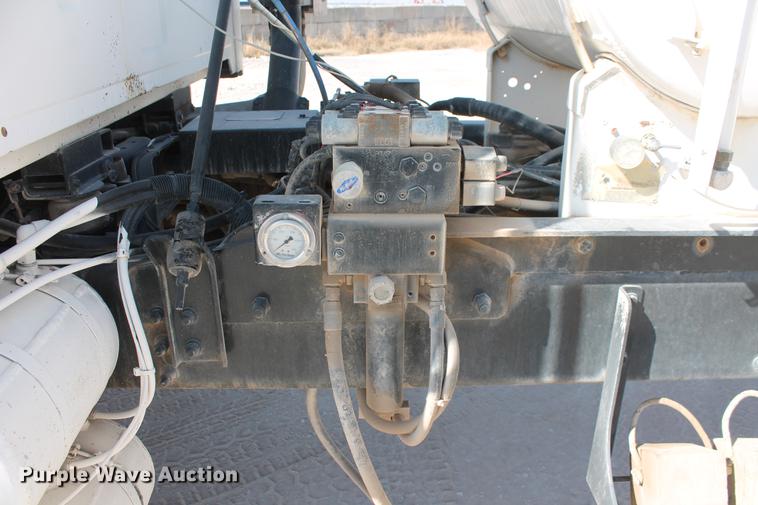 image for item DB5116 2002 Sterling L9500 ready mix truck