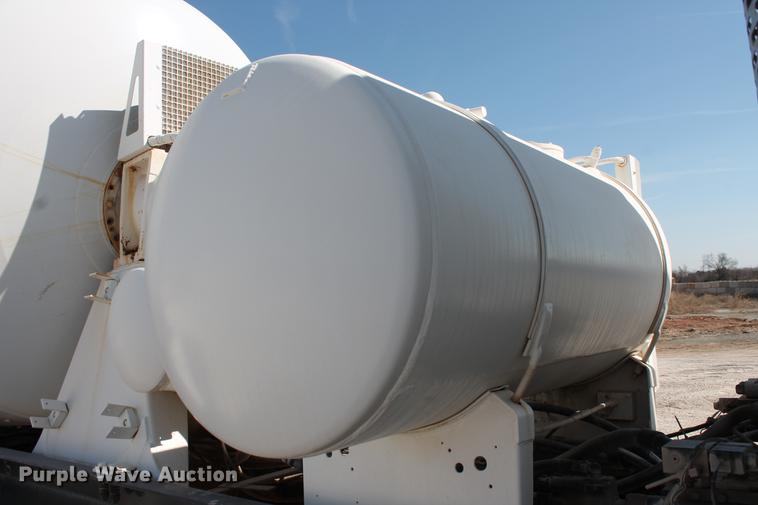 image for item DB5116 2002 Sterling L9500 ready mix truck