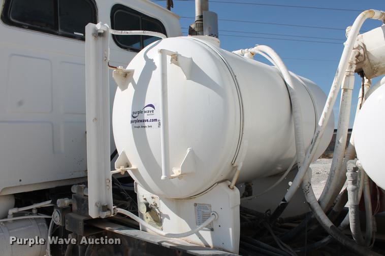 image for item DB5116 2002 Sterling L9500 ready mix truck