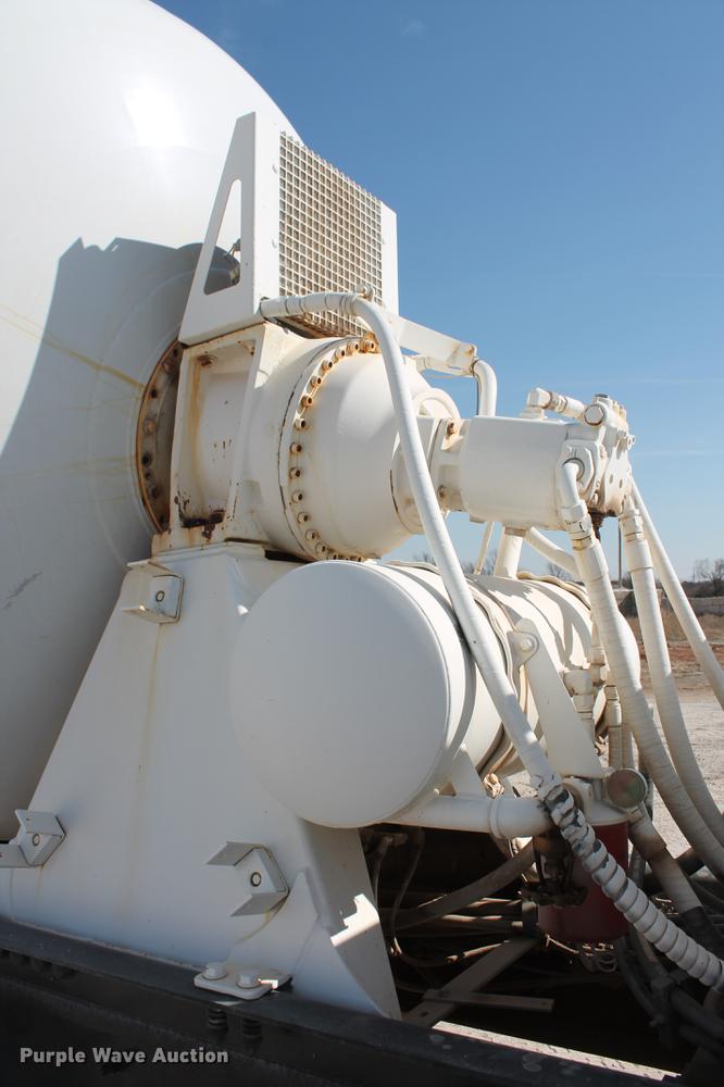 image for item DB5116 2002 Sterling L9500 ready mix truck