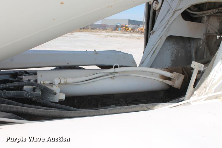 image for item DB5116 2002 Sterling L9500 ready mix truck