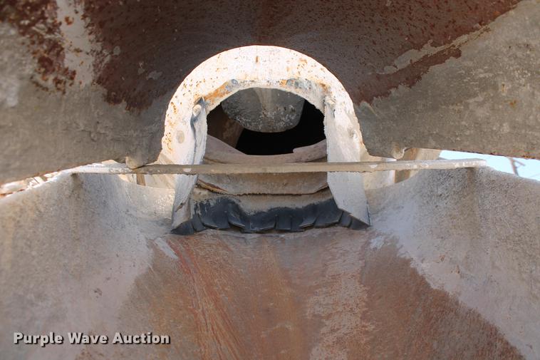 image for item DB5116 2002 Sterling L9500 ready mix truck